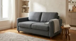 Canapé lit express 2 places compact parfait comme meuble gain de place dans un studio parisien